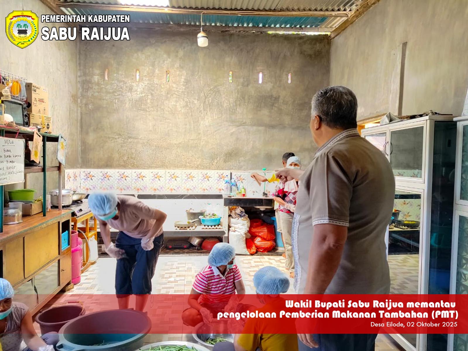 https://saburaijuakab.go.id/uploads/2025/WKDH/Wabup Sarai memantau dapur PMT Eilode.jpg